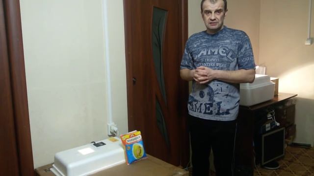 Инкубация куриных яиц. Появление цыплят смотреть онлайн