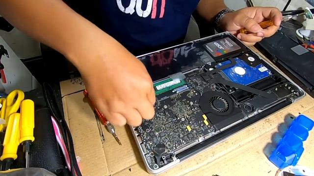 MacBook A1278 Change Battery