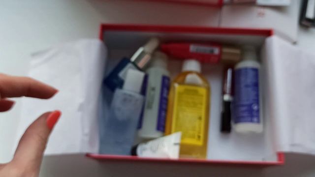 ?BeautyInsider Magic Box ?Антиуныние? смотреть онлайн