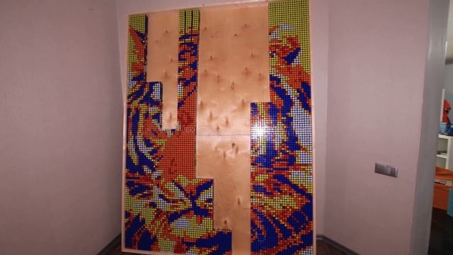СОБРАЛИ КАРТИНУ ТИГРА ИЗ 1200 КУБИКОВ РУБИКА! | PORTRAIT OF A TIGER FROM 1200 RUBIK'S CUBES! смотреть онлайн