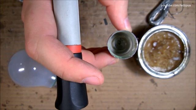 "Несгораемая" лампочка в подъезд / long life bulb смотреть онлайн