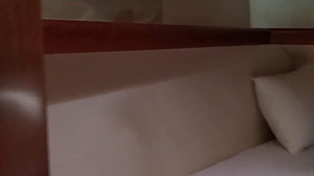 Что находится внутри парусной яхты смотреть онлайн