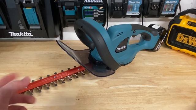 Makita 18v LXT Hedge Trimmer XHU02Z Review смотреть онлайн