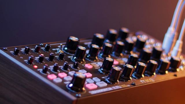 Mira | Generative Ambient Moog Subharmonicon смотреть онлайн