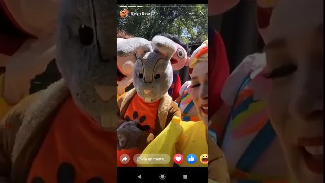 Elenco De Bely Y Beto Realizando Un Video De YouTube El Trapiapiedras