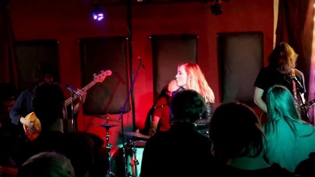 Vinyl Blast - Keep the time (live in Temneet) смотреть онлайн