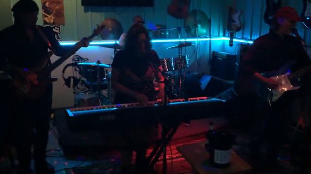 Sunburst Radio performing at The Lucky Lady Seafood Grille & Bar смотреть онлайн