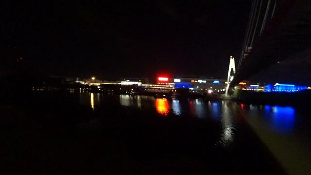 Павшинский пешеходный мост в ночи. Павшинская пойма. Красногорск. смотреть онлайн