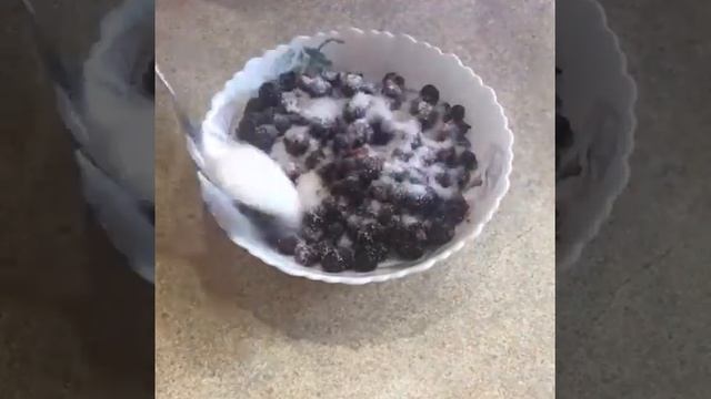 ПИРОГ со СМОРОДИНОЙ в СЛИВОЧНОЙ ЗАЛИВКЕ (нежнейший ягодный тарт, вкуснее любого торта!!! восторг!!! смотреть онлайн