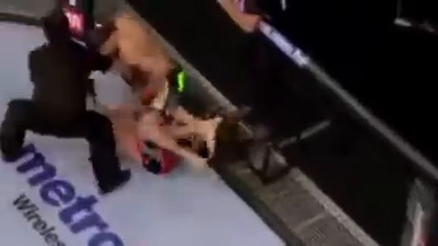 Лучшие накауты в UFC смотреть онлайн