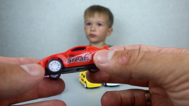 СУПЕР БЫСТРЫЕ ГОНОЧНЫЕ МАШИНКИ ДЛЯ ДЕТЕЙ. ОБЗОР ОТ ЕГОРА смотреть онлайн