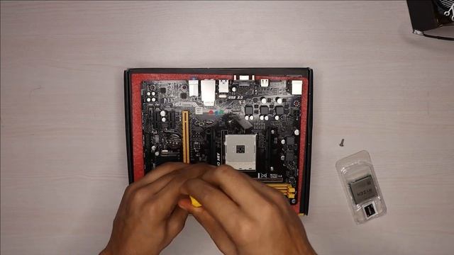 Rs 40,000 BUDGET GAMING PC BUILD | Ryzen 3 3200g | Best performance ? смотреть онлайн