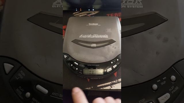 Goodmans GCD 49ASP Portable Walkman CD Player смотреть онлайн