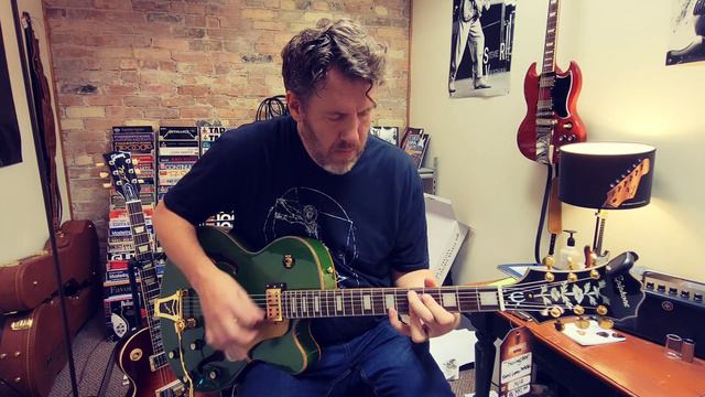 Epiphone Emperor Swingster смотреть онлайн