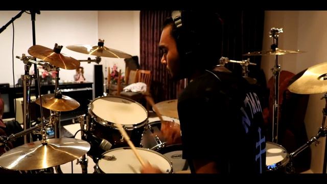 Weezer | Say It Ain't So || Drum Cover смотреть онлайн