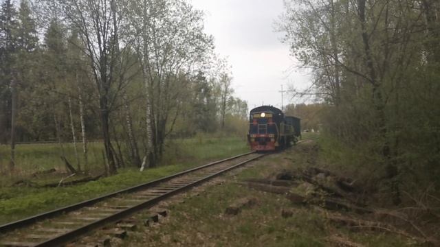 ТГМ4А-2661 С полувагоном и привет!! смотреть онлайн