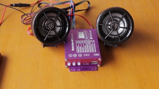 Motorcycle Audio Player with Anti Theft, Bluetooth & FM смотреть онлайн