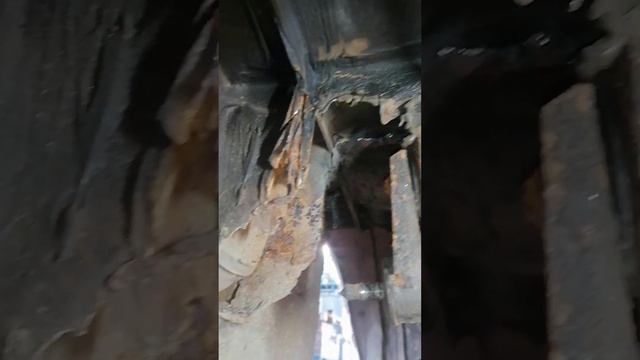 mercedes sprinter 2003 rear leaf spring hanger repair part 1 #automobile #mechanical #repair смотреть онлайн