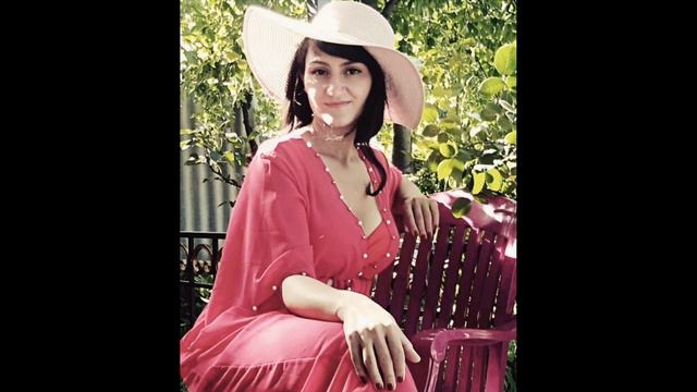 Эта женщина в окне