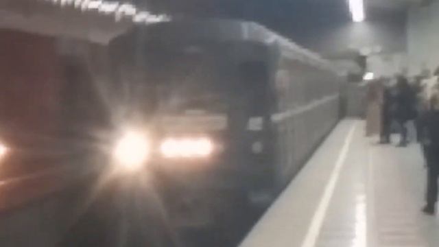 81-717/714.5М На станции Коммунарка смотреть онлайн