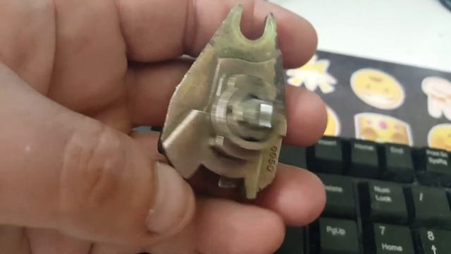 Замок багажника (задней двери) Тойота Витц 2000г. смотреть онлайн