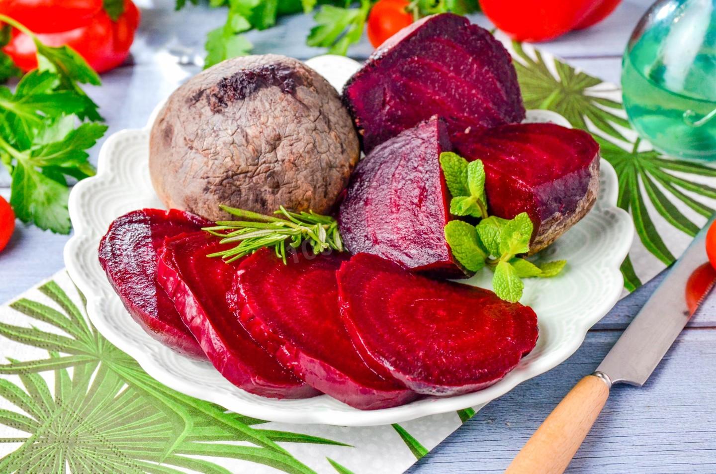 КАК ПРИГОТОВИТЬ ЗАПЕЧЕННУЮ СВЕКЛУ В ДУХОВКЕ В ФОЛЬГЕ ЦЕЛИКОМ смотреть онлайн