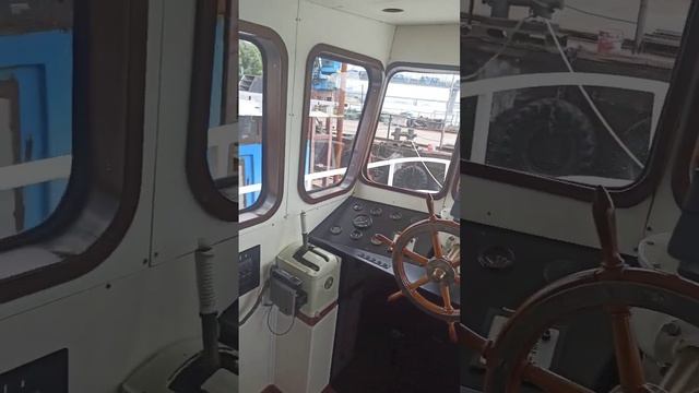 изготовили эти прекрасные ИЛЛЮМИНАТОРЫ. материал дуб. покрытие морилка, грунт, лак!) смотреть онлайн