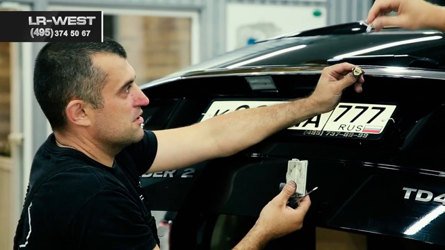 Замена ламп подсветки номера на Freelander 2 смотреть онлайн