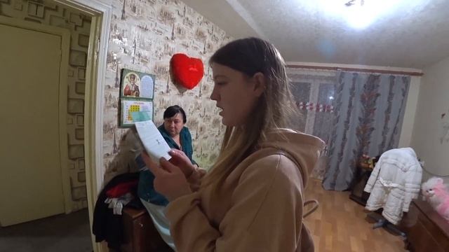 Скупились на НОВЫЙ ГОД. Подарки от бабушки:) смотреть онлайн