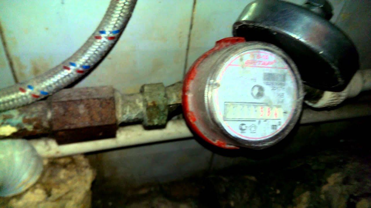 Экономия воды с помощью магнита (How to stop water meter with a magnet) смотреть онлайн