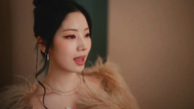 TWICE (트와이스) - 