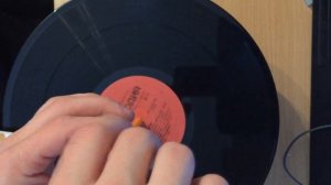 Воспроизвёл старую виниловую пластинку с помощью бумаги и иглы. Roflex