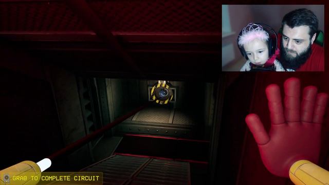 ВМЕСТЕ с КИССИ МИССИ учу папу ИГРАТЬ в Poppy Playtime смотреть онлайн