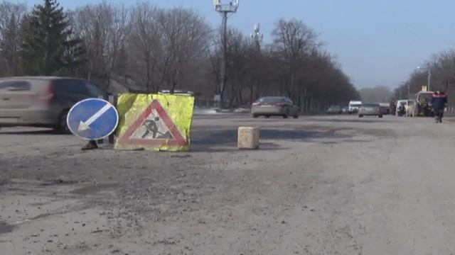 Дорожные службы Ульяновска осваивают новую технологию ремонта проезжей части смотреть онлайн