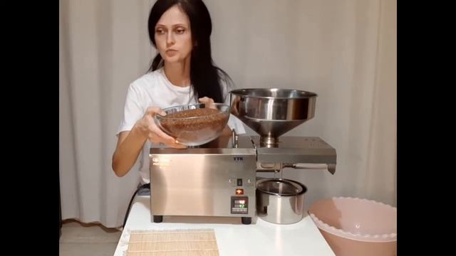 Маслопресс шнековый профессиональный. Отжим масла льна в домашних условиях. смотреть онлайн