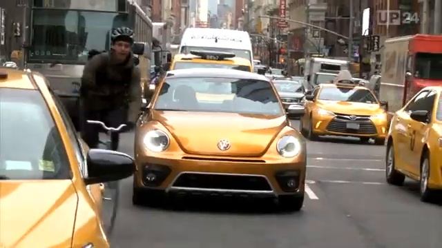 Test: in the Beetle Hybrid Concept around New York смотреть онлайн