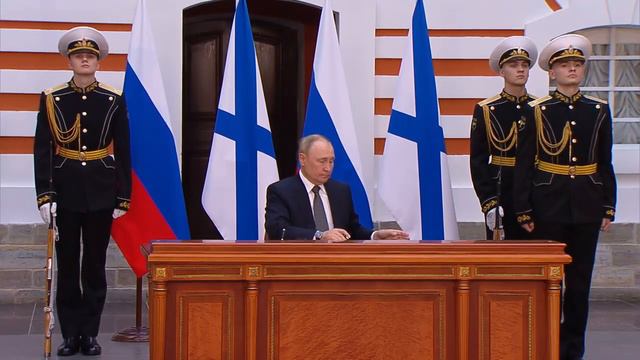 Путин утвердил Морскую доктрину РФ и Корабельный устав ВМФ смотреть онлайн