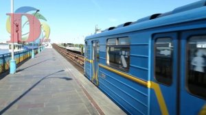 МЕТРО Киев. ЦВЕТНЫЕ Поезда для детей. Рекламные вагоны и Арт поезд. Metro in Kiev - Colored trains