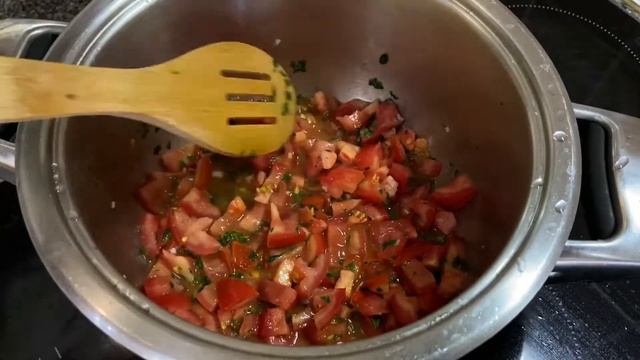 Вкуснейший суп с мидиями, фасолью и пастой. смотреть онлайн