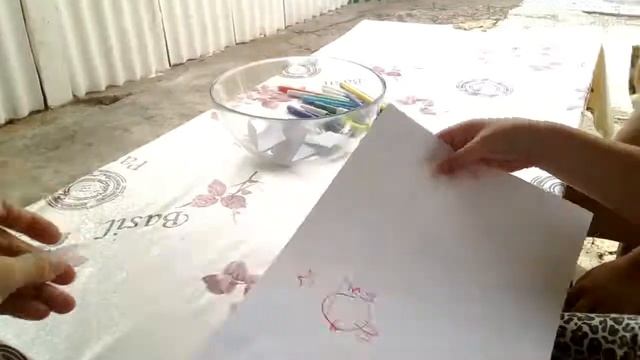 Нарисуй с ЗАКРЫТЫМИ глазами челлендж! Первое видео! смотреть онлайн