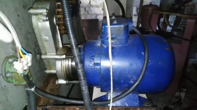 Универсальное заточной 3а64д. Теперь шлифует сам. Автоподачи. смотреть онлайн