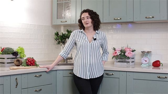 Классическая кухня для молодой семьи от компании «Кухонный Двор» смотреть онлайн