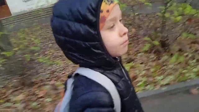 Донецк сегодня 15.11.2022 На работе очень жарко. Сын встречает с работы. смотреть онлайн