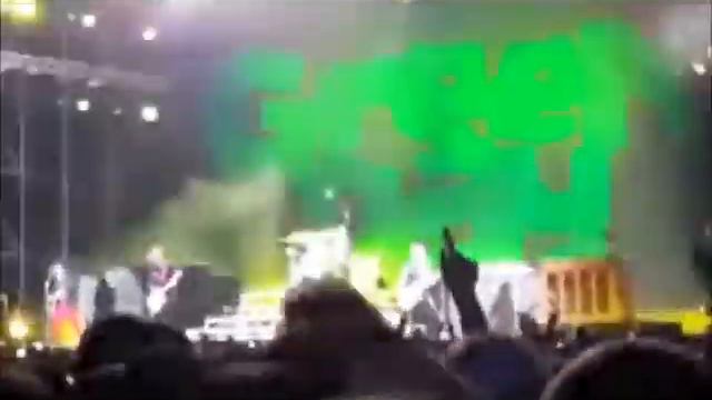 Green Day Burnout Live Chile 2010 MultiCam смотреть онлайн