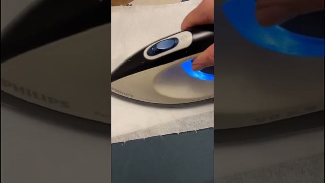 Убираем жирное пятно за 30 секунд? #лайфхак смотреть онлайн