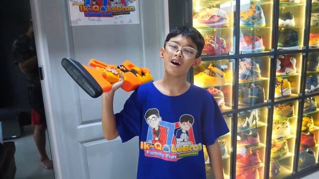 [REVIEW] Nerf Roblox Adopt Me Bees | รีวิวปืนเนิฟ EP.18 | ปืนจากเกมส์ Roblox ยิงแรงมาก !! смотреть онлайн