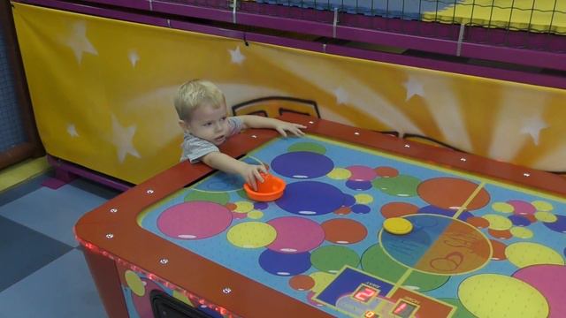 Artem Family Fun Playground and Activities for Kids Children Play Area Kids Video Nursery rhyme смотреть онлайн