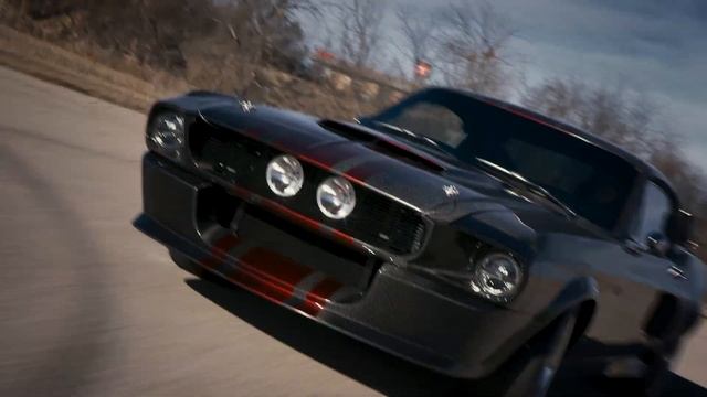 Classic Recreation's Full Carbon-Fiber '67 Shelby Mustang GT500 CR смотреть онлайн