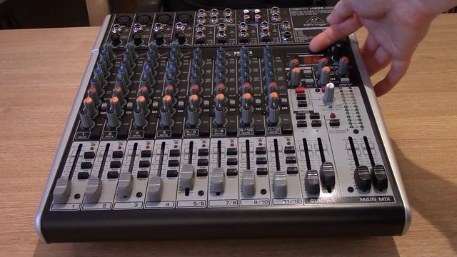 Behringer XENYX X1622USB Mixer Quick Look смотреть онлайн