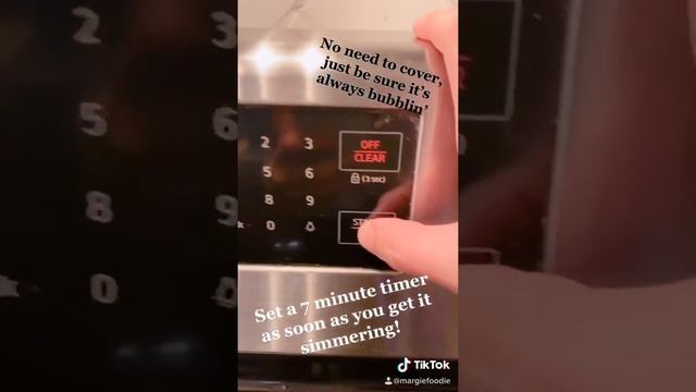 Perfect Runny Yolk Boiled Egg Tutorial смотреть онлайн